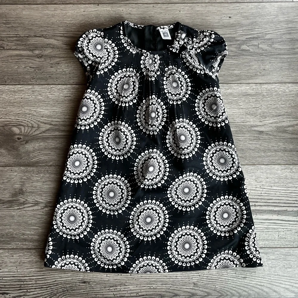 Carter’s Toddler Girl Black and White Short Sleeve Abstract Print Dress Bow 4T